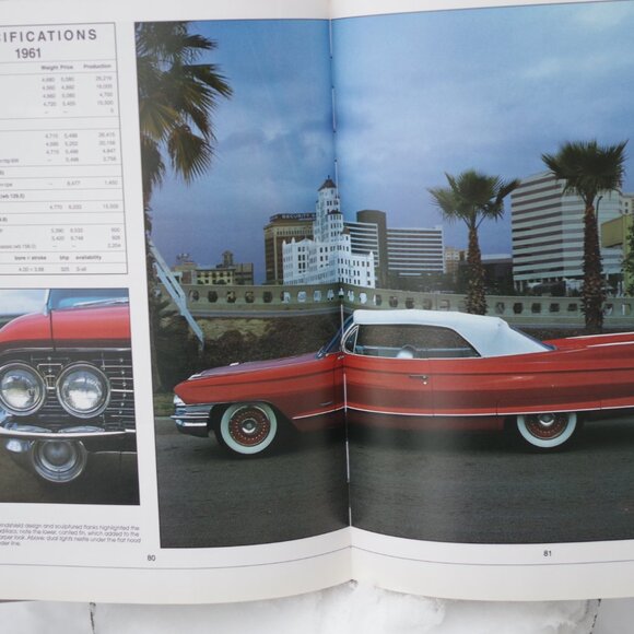 Cadillac The Enduring Legend Book 1989 - Picture 3 of 5